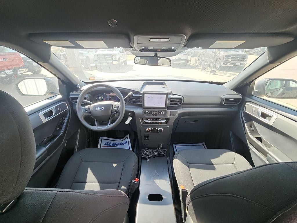 2025 Ford Utility Police Interceptor Base