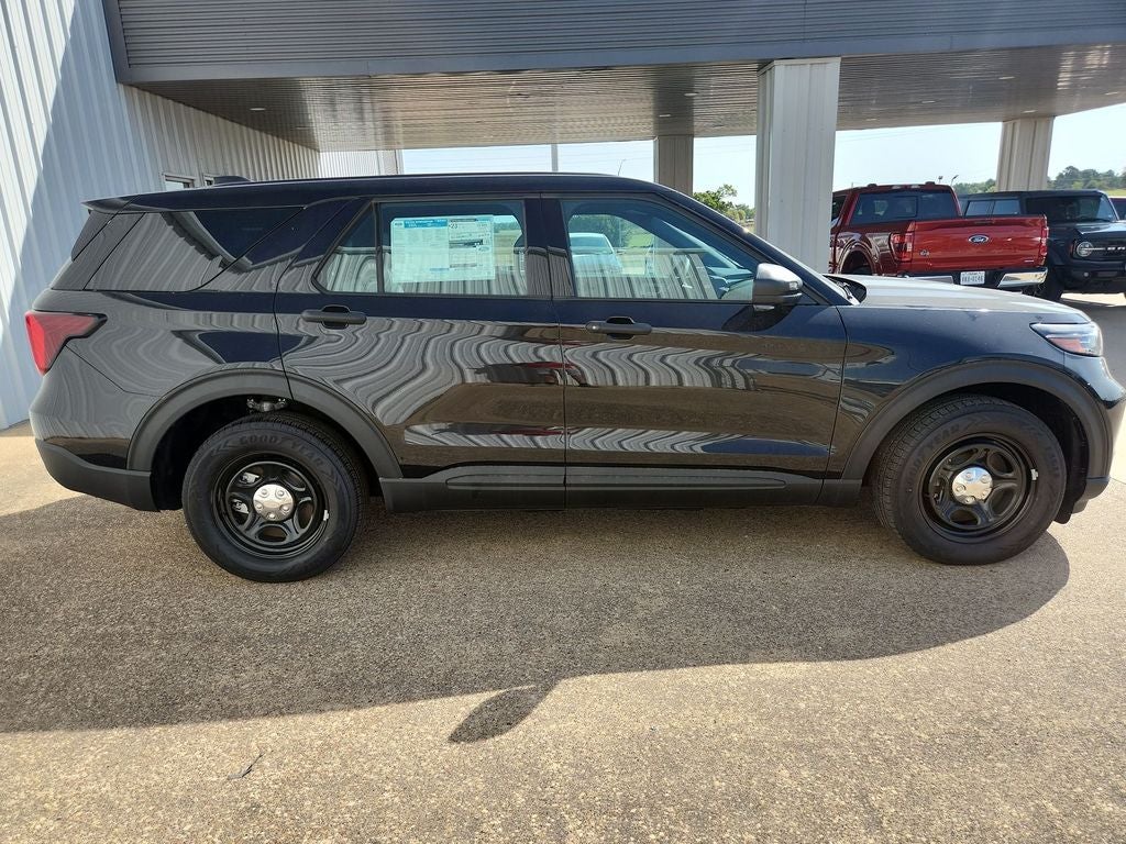 2025 Ford Utility Police Interceptor Base