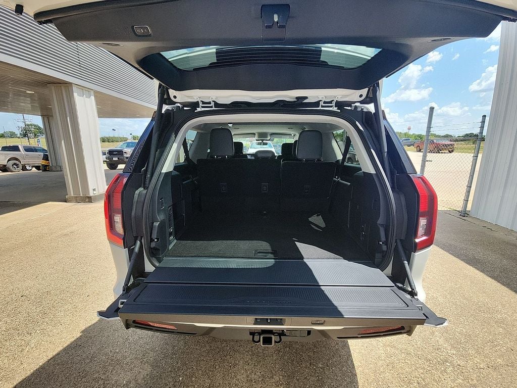 2027 Ford Expedition Max Active