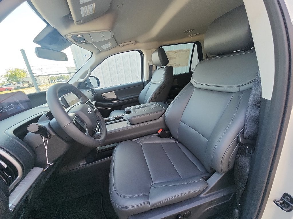 2027 Ford Expedition Active