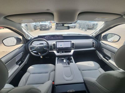 2027 Ford Expedition Active