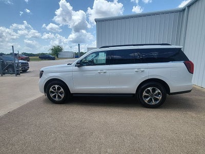 2027 Ford Expedition Active