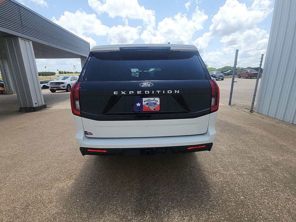 2027 Ford Expedition Active