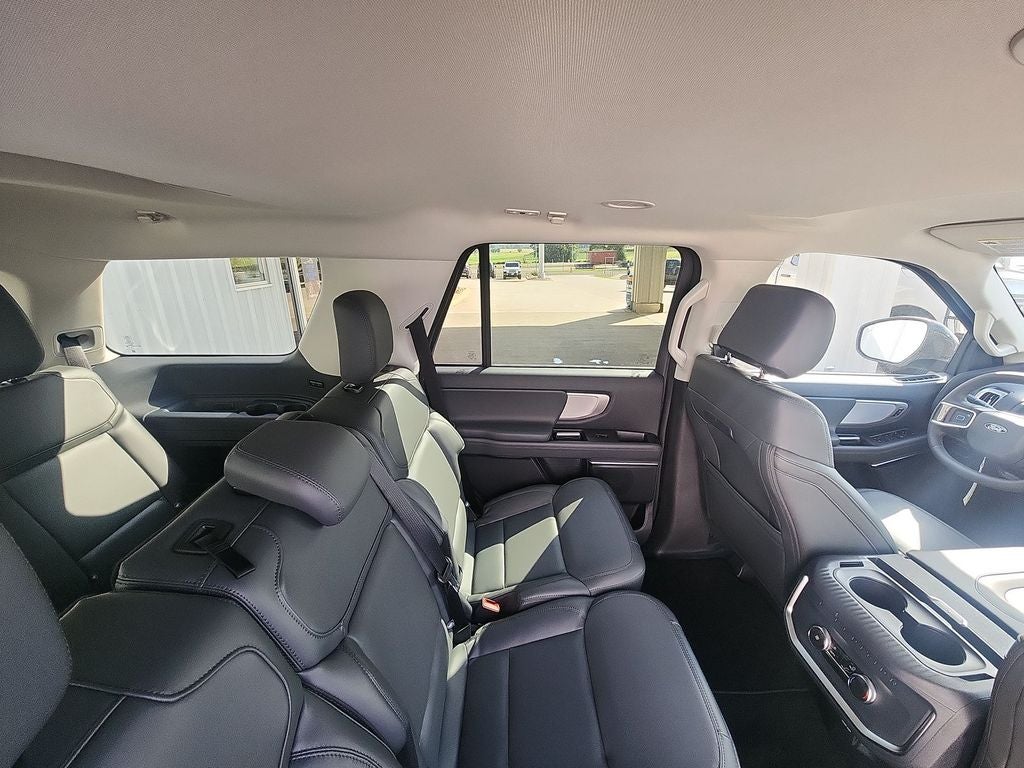 2027 Ford Expedition Active