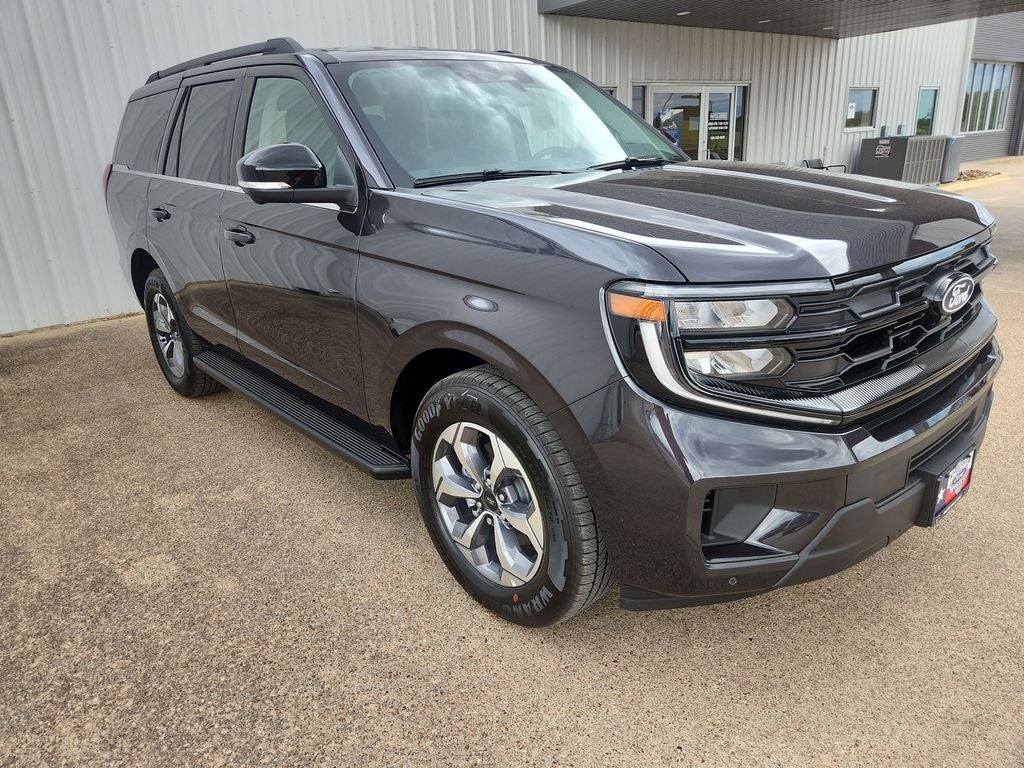 2027 Ford Expedition Active