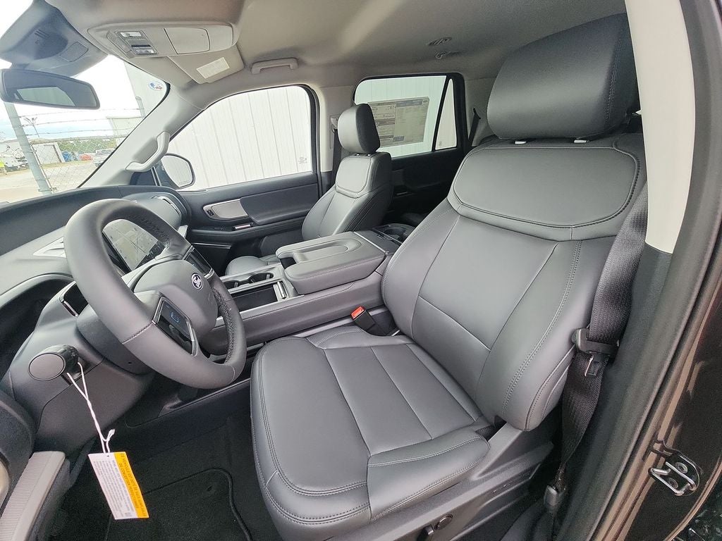 2027 Ford Expedition Active