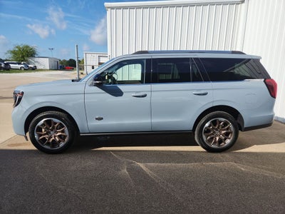 2027 Ford Expedition King Ranch