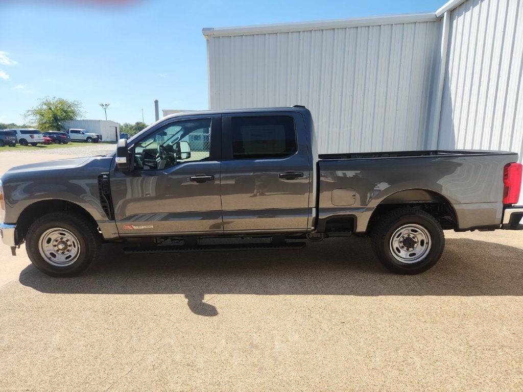 2027 Ford F-250SD XL