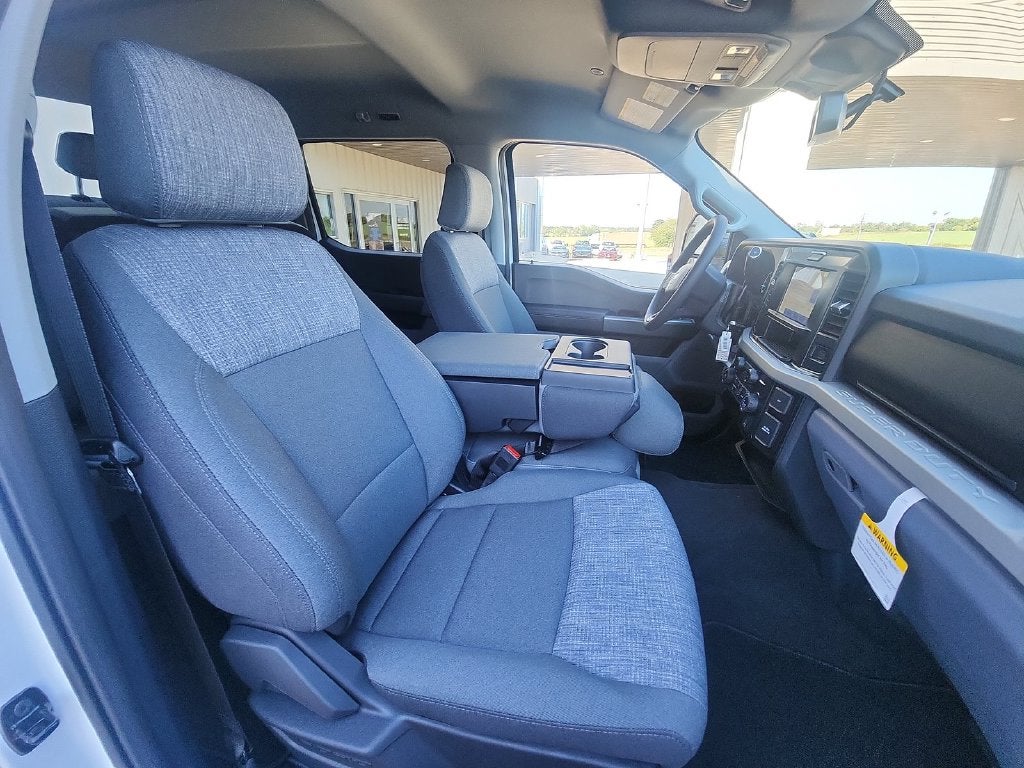 2027 Ford F-250SD XLT