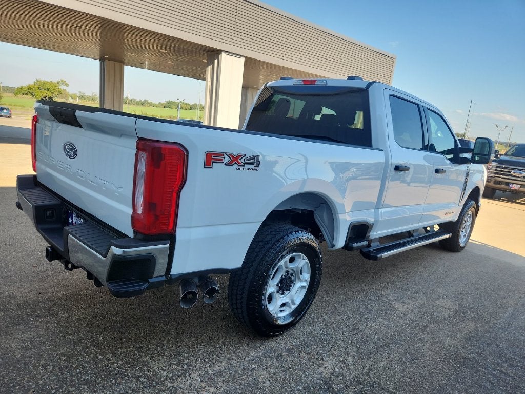 2027 Ford F-250SD XLT