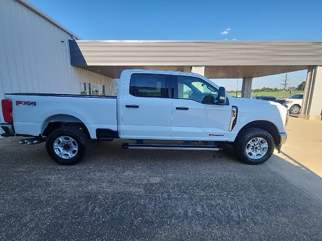 2027 Ford F-250SD XLT