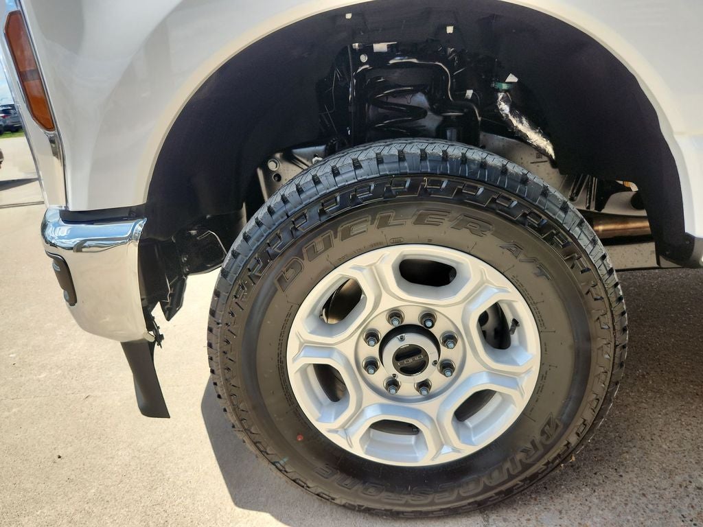 2027 Ford F-250SD XLT