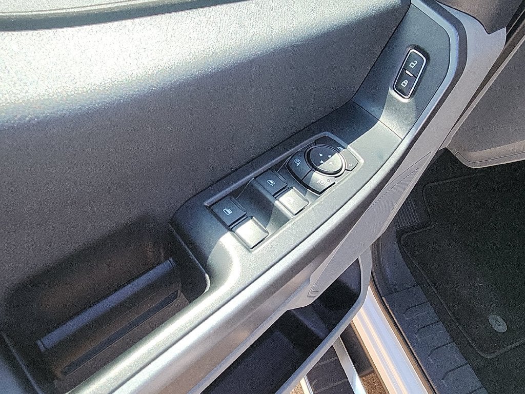2027 Ford F-250SD XLT