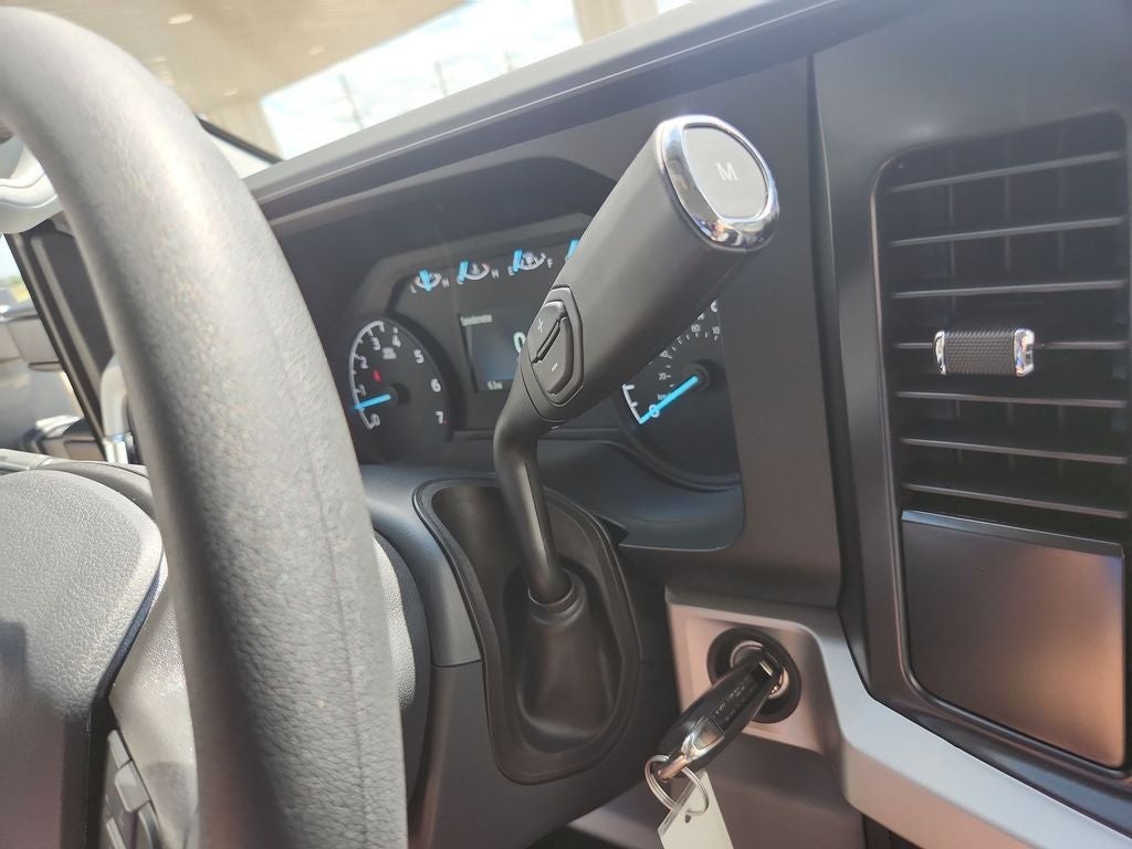 2027 Ford F-250SD XLT