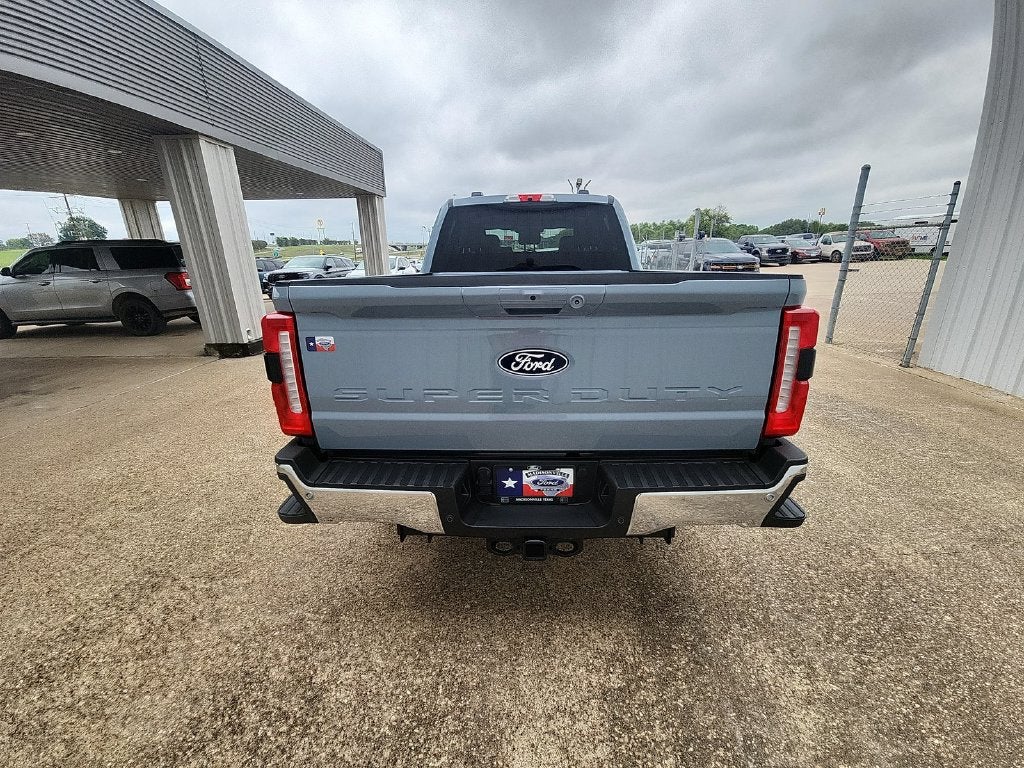 2027 Ford F-250SD Lariat