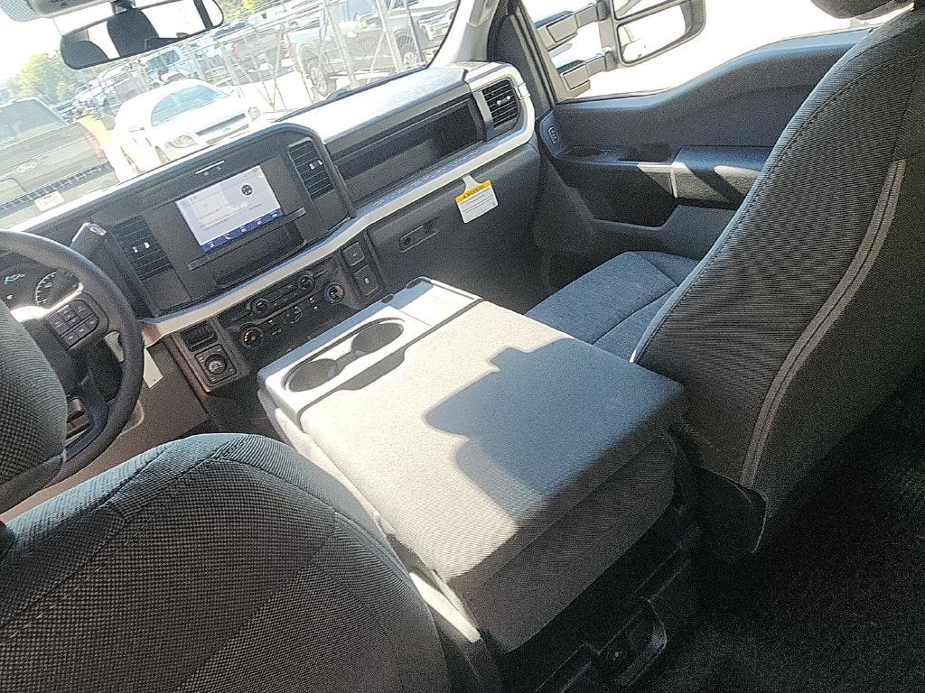 2027 Ford F-250SD XL