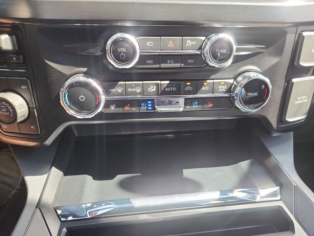 2027 Ford F-250SD Lariat