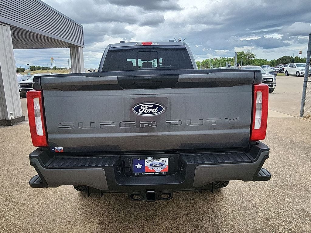 2027 Ford F-250SD XL