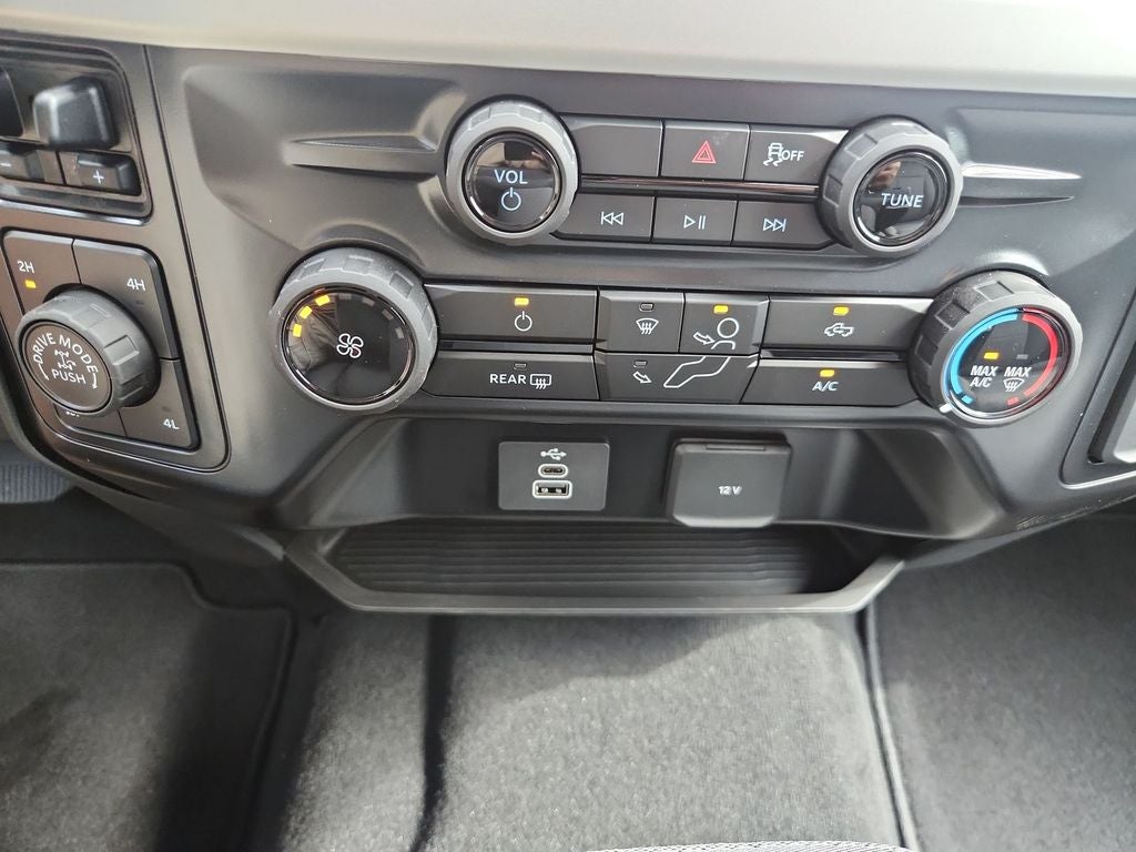 2027 Ford F-250SD XL