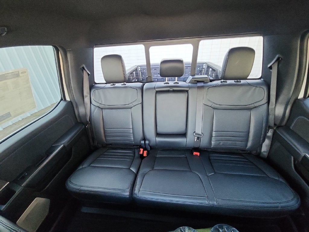 2027 Ford F-250SD Platinum