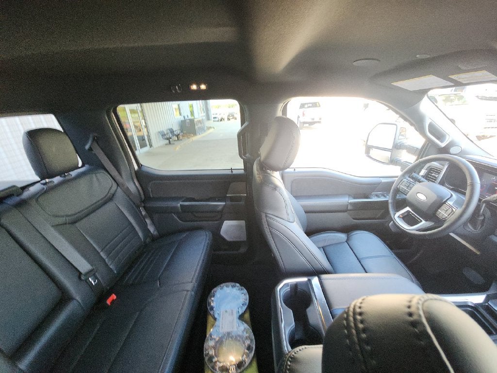 2027 Ford F-250SD Platinum