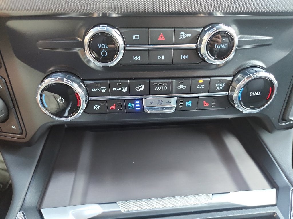 2027 Ford F-250SD Platinum