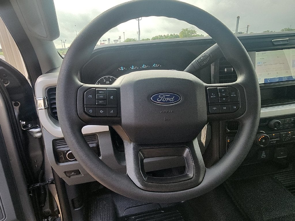 2027 Ford F-250SD XL
