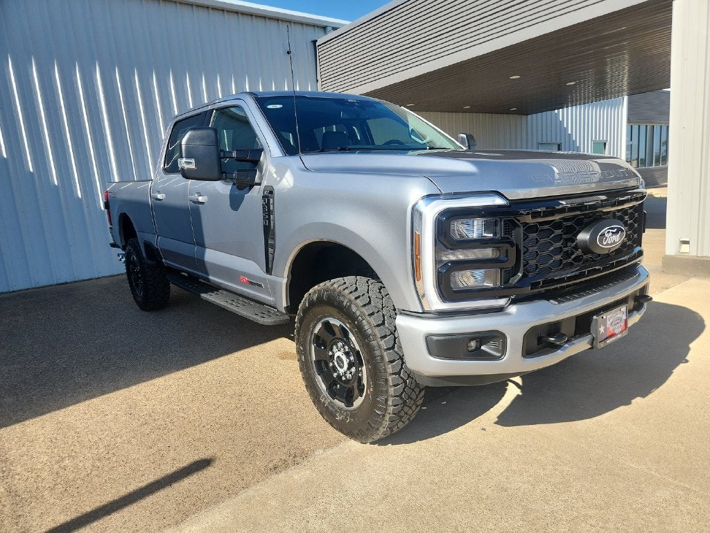 2027 Ford F-350SD XLT
