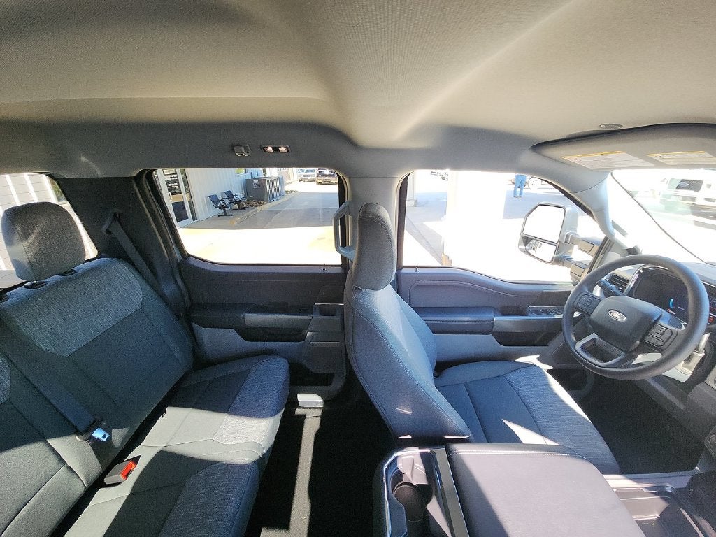 2027 Ford F-350SD XLT