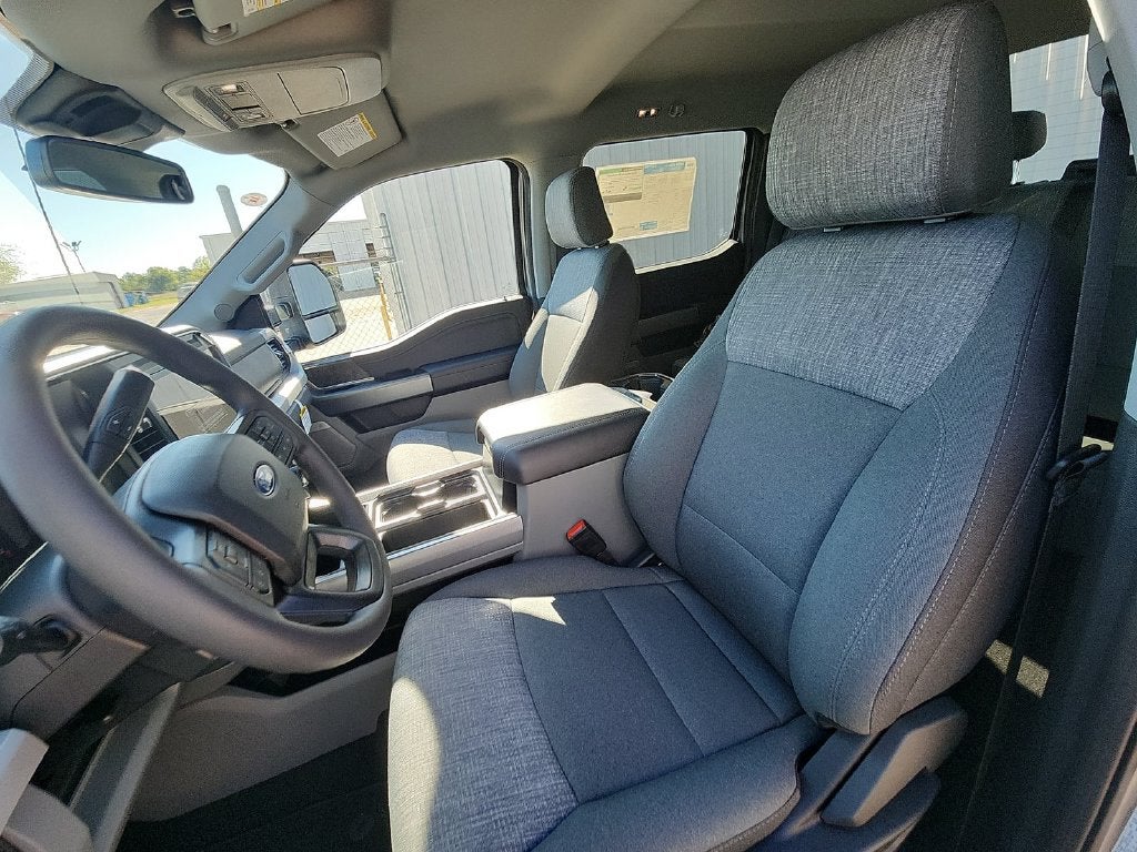2027 Ford F-350SD XLT