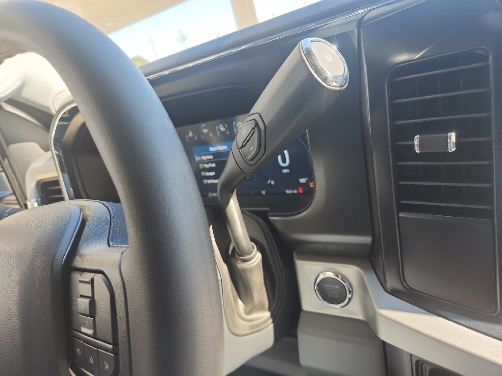 2027 Ford F-350SD XLT