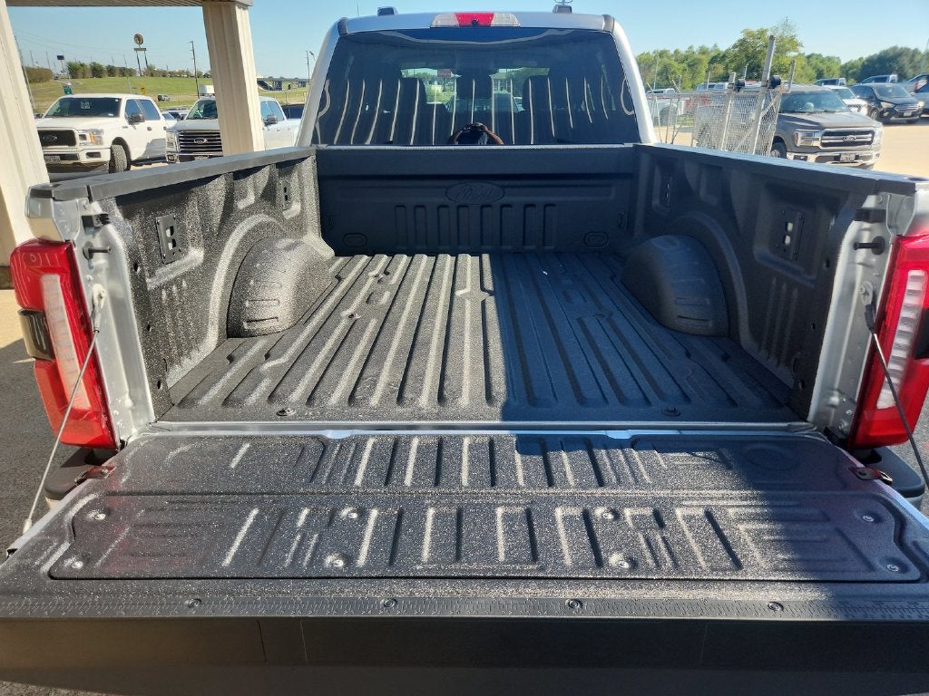 2027 Ford F-350SD XLT