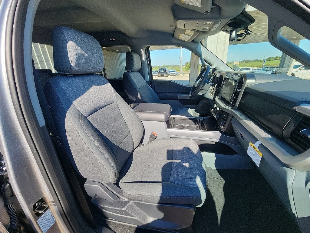 2027 Ford F-350SD XLT