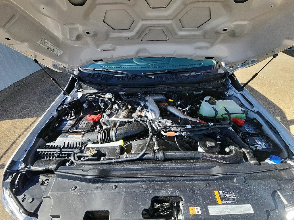 2027 Ford F-350SD XLT