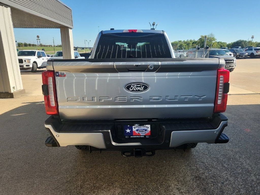 2027 Ford F-350SD XLT