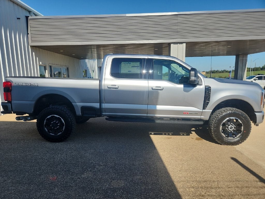 2027 Ford F-350SD XLT