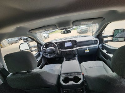 2027 Ford F-350SD XLT