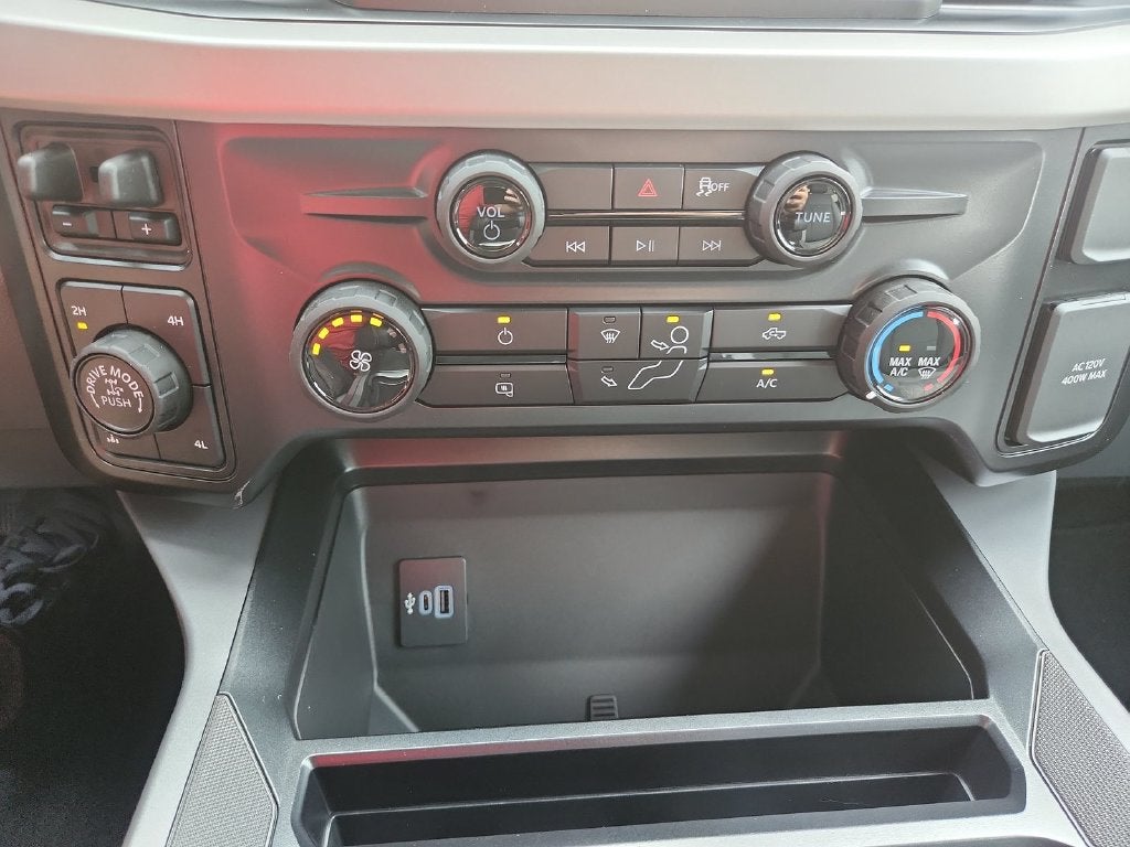 2027 Ford F-350SD XLT