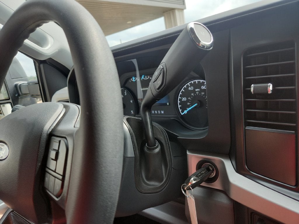 2027 Ford F-350SD XLT