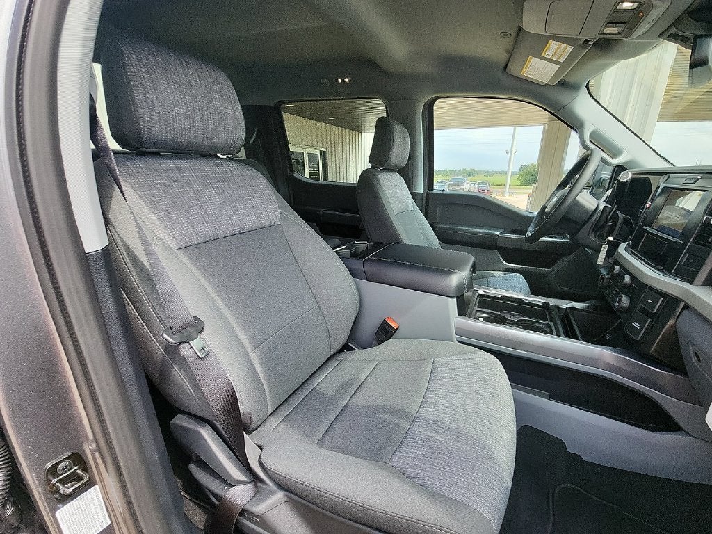 2027 Ford F-350SD XLT