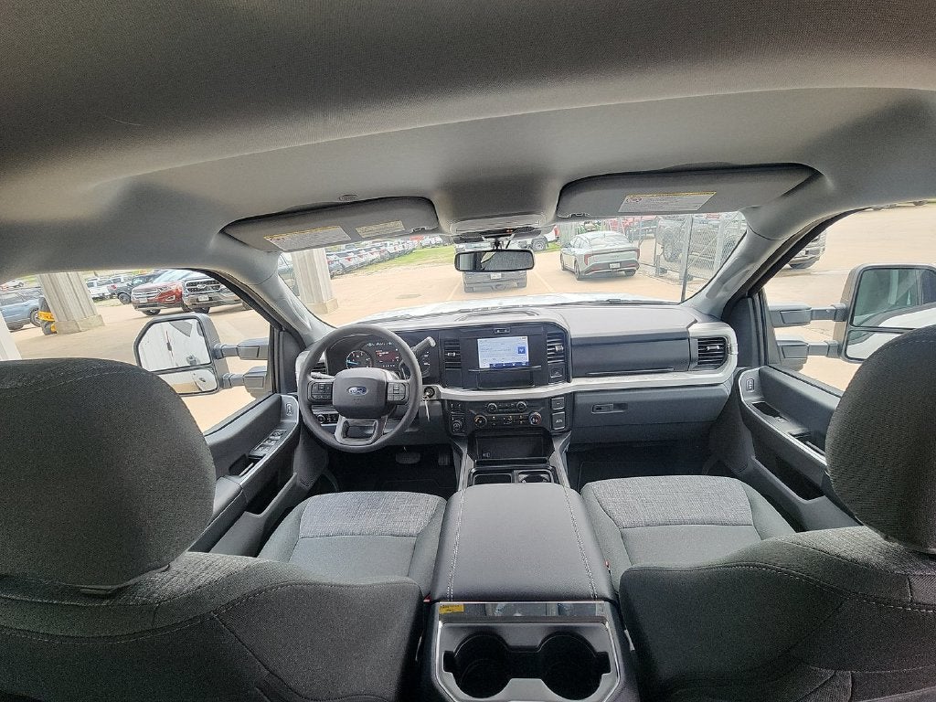 2027 Ford F-350SD XLT