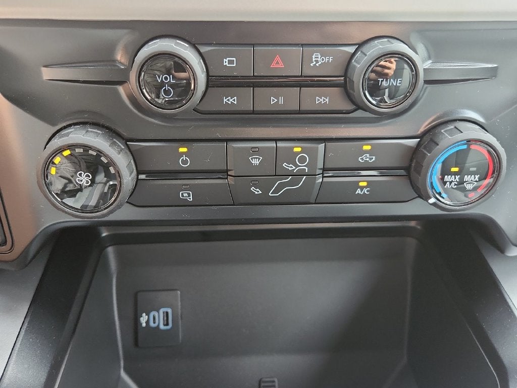 2027 Ford F-350SD XLT