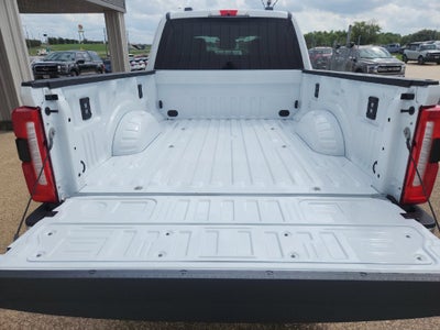 2027 Ford F-350SD XLT