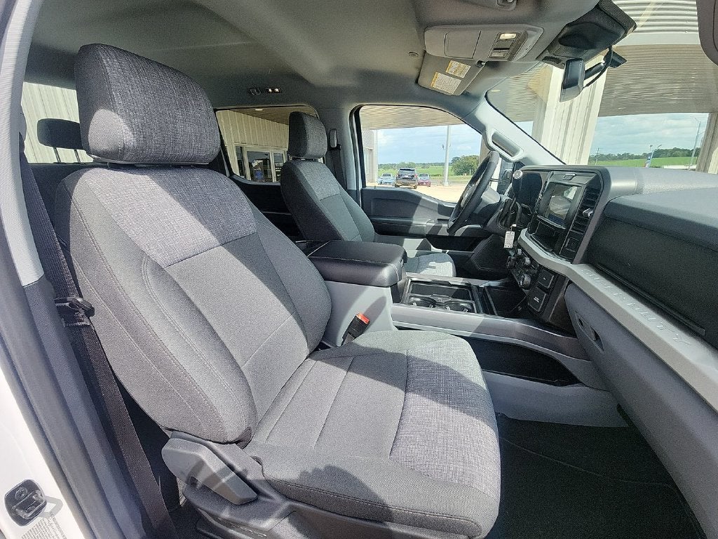 2027 Ford F-350SD XLT
