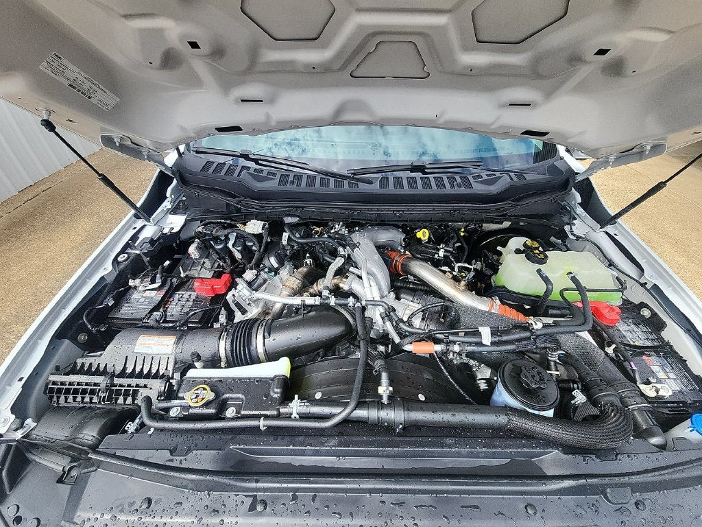 2027 Ford F-350SD XLT