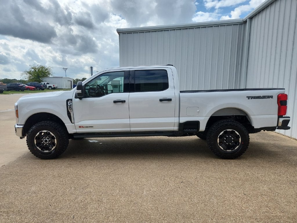 2027 Ford F-350SD XLT