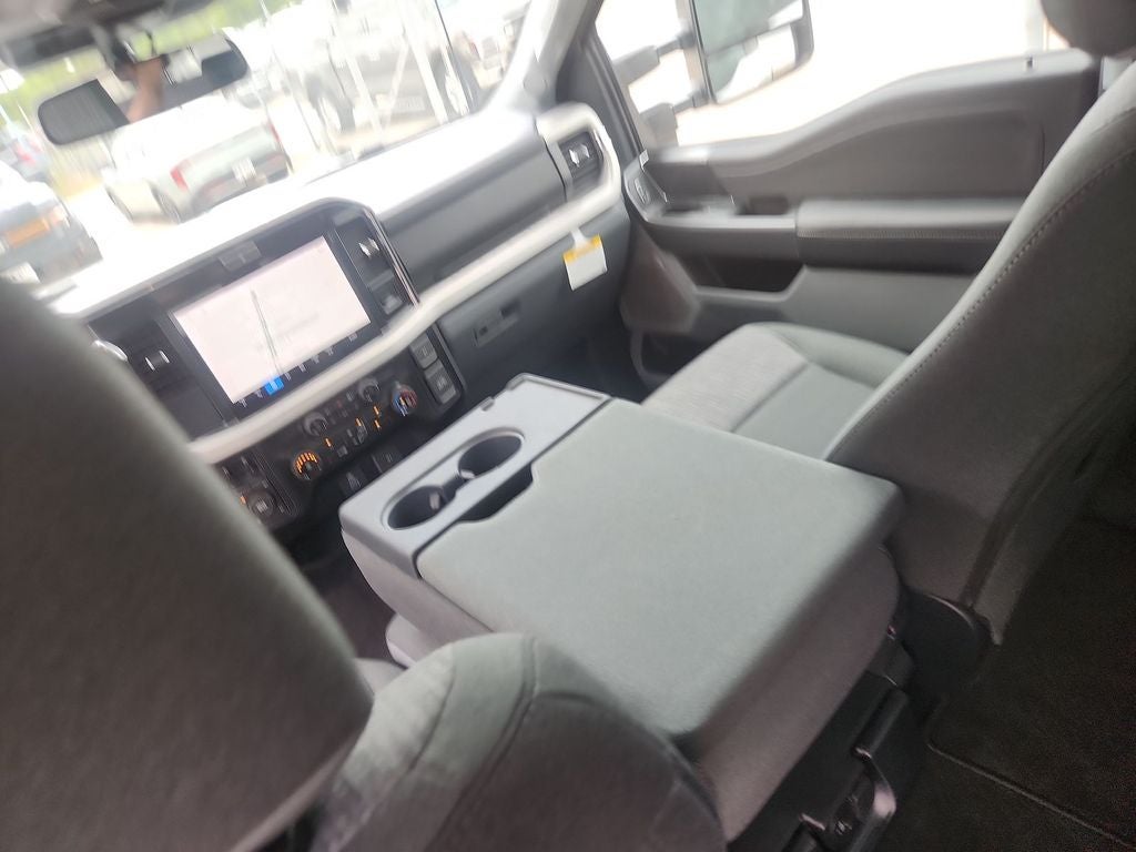 2027 Ford F-350SD XLT