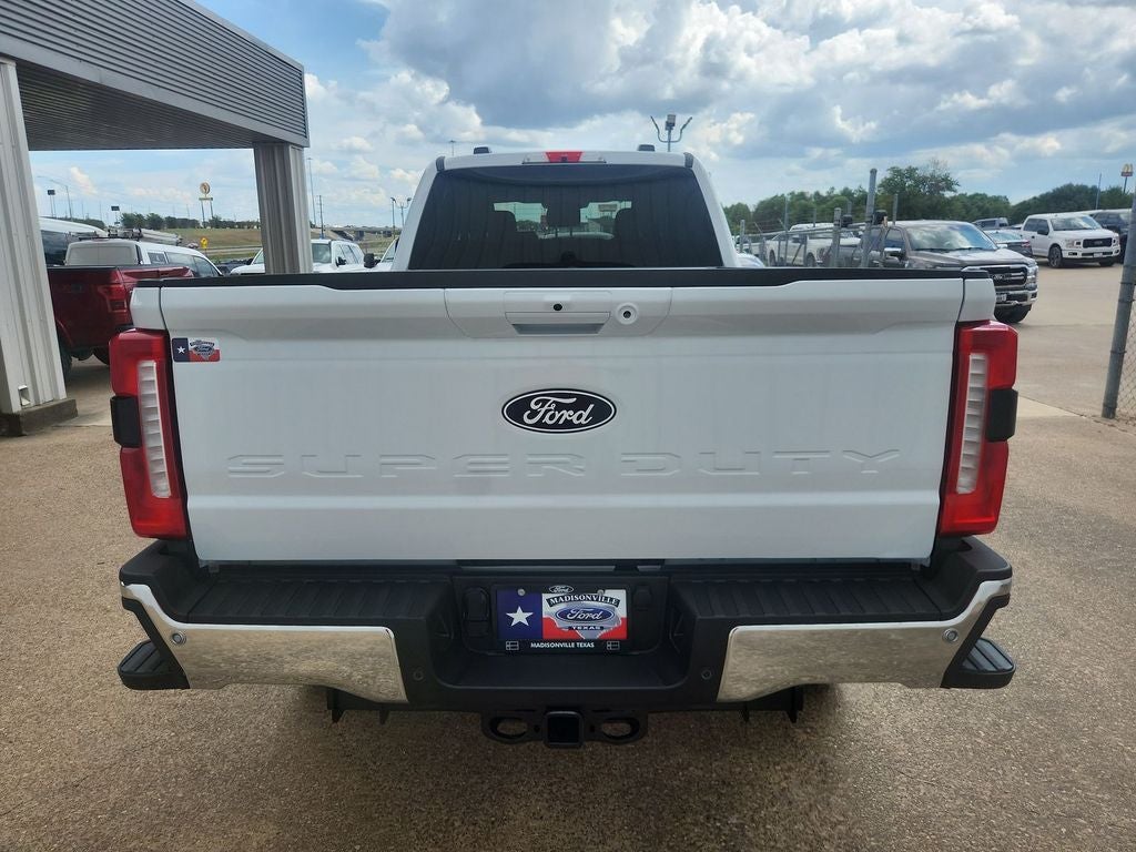 2027 Ford F-350SD XLT