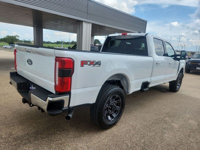 2027 Ford F-350SD XLT