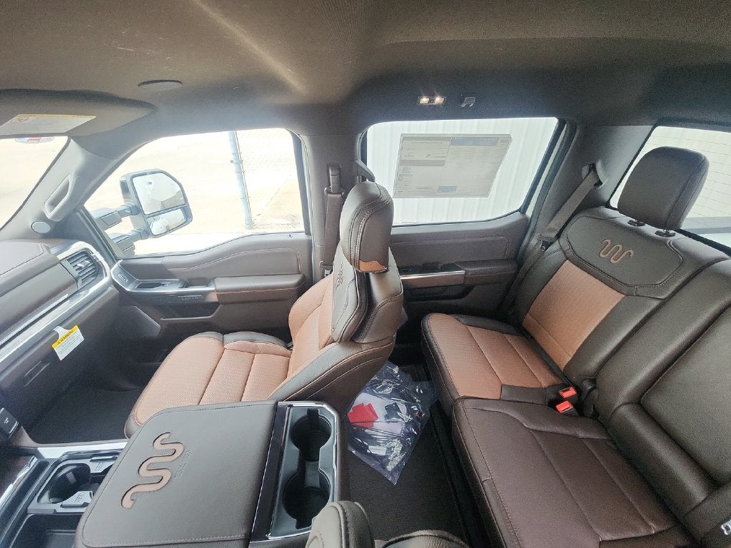 2027 Ford F-450SD King Ranch DRW